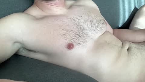 Snapshot of subalex1 chatting on 12/27/24, 11:28 alex online show from 12/27/24, 11:28