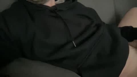 Snapshot of subalex1 chatting on 01/09/25, 01:35 alex online show from 01/09/25, 01:35