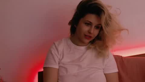 Carla online show from 10/10/25, 07:18