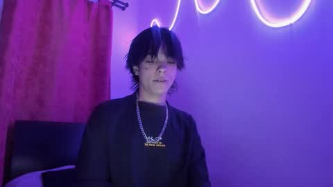 nico online show from 12/04/25, 08:17