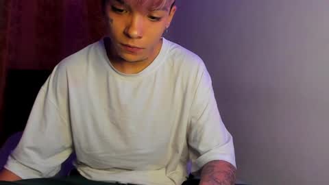 Snapshot of submissive_boyy_ chatting on 05/11/26, 09:01 nico online show from 05/11/26, 09:01