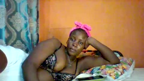 submissive_slut001 online show from 01/11/26, 10:31