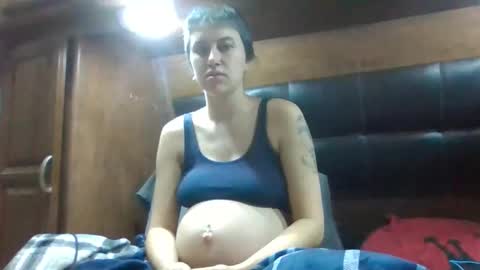 Snapshot of submissivebabe_24 chatting on 11/01/25, 11:29 submissivebabe_24 online show from 11/01/25, 11:29