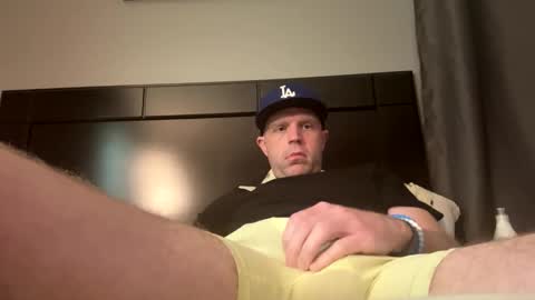 Snapshot of submissivebrett381 chatting on 05/09/26, 06:46 submissivebrett381 online show from 05/09/26, 06:46