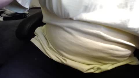 Snapshot of subswichuser00060960 chatting on 01/12/25, 11:39 subswitchuser online show from 01/12/25, 11:39