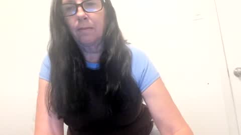 Snapshot of suchasassypeachgoddess chatting on 08/03/26, 02:32 Such A Sassy Peach Goddess online show from 08/03/26, 02:32