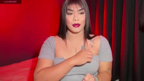 Snapshot of suckablecockoffreya chatting on 11/09/25, 08:07 JADE ELYSE online show from 11/09/25, 08:07