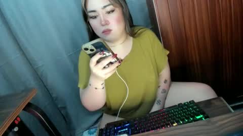 Millany online show from 04/28/26, 03:33