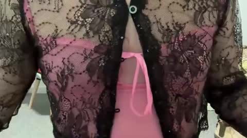 Snapshot of suckingsam chatting on 02/26/25, 12:49 swallowdaddysboy online show from 02/26/25, 12:49