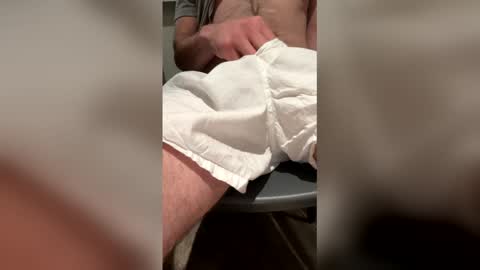 Snapshot of suckitrightright chatting on 02/04/26, 06:19 suckitrightright online show from 02/04/26, 06:19