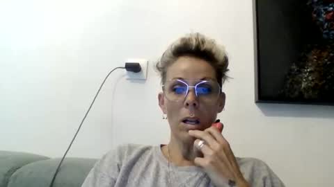 sucrette5629 online show from 06/02/26, 06:59