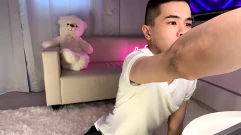 Emmy online show from 03/01/25, 09:18