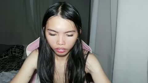 Snapshot of sugar_holly96 chatting on 04/29/26, 05:30 sugar_holly96 online show from 04/29/26, 05:30