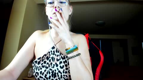 Snapshot of sugar_mayy chatting on 01/30/25, 05:30 May online show from 01/30/25, 05:30
