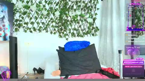 Snapshot of sugar_mom3 chatting on 06/11/26, 12:32 nancy online show from 06/11/26, 12:32