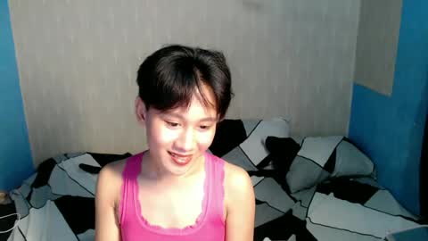 Snapshot of sugar_plum143 chatting on 07/04/26, 12:11 CRISSA online show from 07/04/26, 12:11