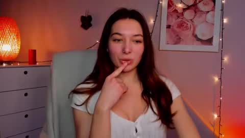 Megan online show from 02/19/25, 06:00