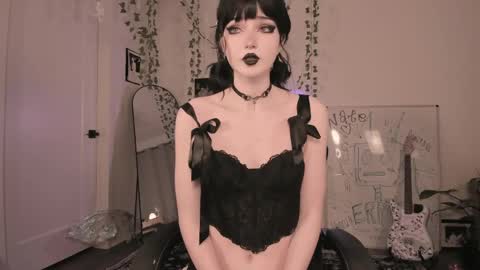 Ella online show from 04/18/26, 02:37