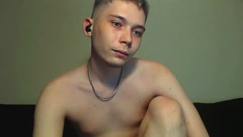 Snapshot of sugarrebit chatting on 02/03/25, 03:42 Sugarbutter  online show from 02/03/25, 03:42