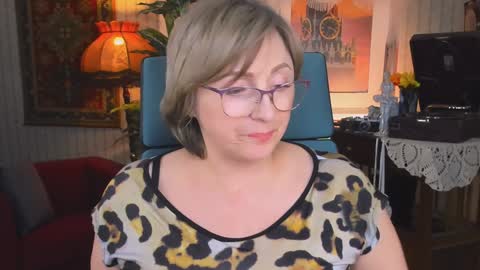 Vivien online show from 02/05/25, 03:09