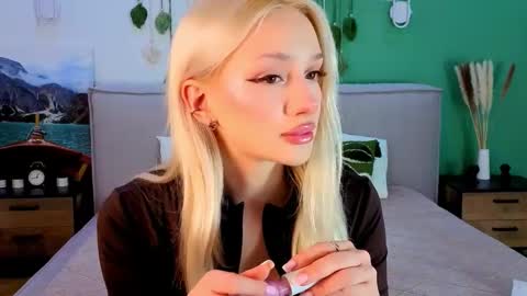 sugarwhisper online show from 03/04/26, 10:10