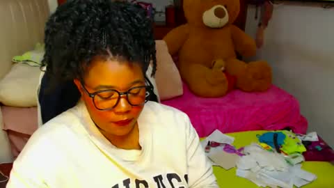 Snapshot of suggarbaby1 chatting on 12/10/24, 06:11 Cami Back in 2 hours online show from 12/10/24, 06:11