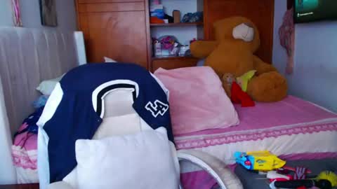 Snapshot of suggarbaby1 chatting on 02/09/25, 10:11 Cami Back in 2 hours online show from 02/09/25, 10:11