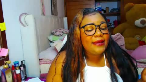 Snapshot of suggarbaby1 chatting on 02/15/25, 07:06 Cami Back in 2 hours online show from 02/15/25, 07:06