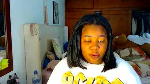 Snapshot of suggarbaby1 chatting on 09/17/25, 04:25 Cami Back in 2 hours online show from 09/17/25, 04:25