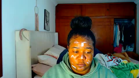 Snapshot of suggarbaby1 chatting on 10/12/25, 05:06 Cami Back in 2 hours online show from 10/12/25, 05:06