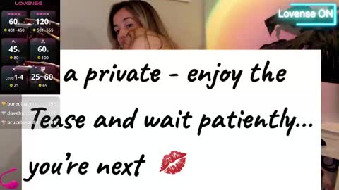Snapshot of suggestivebehavior chatting on 09/27/25, 01:32 Mia online show from 09/27/25, 01:32