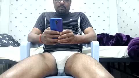 Snapshot of suitfetish72 chatting on 03/01/26, 07:38 suitfetish72 online show from 03/01/26, 07:38