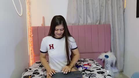 sukilove18 online show from 09/08/25, 11:26