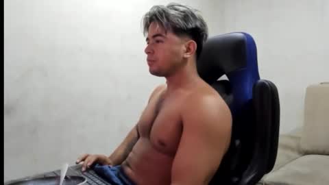 sukuna_hara online show from 10/25/25, 02:13