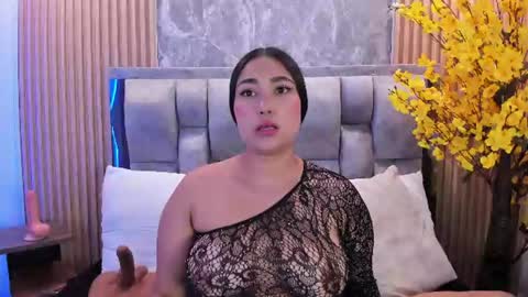 Snapshot of sulay_kim chatting on 08/07/26, 08:55 Sulay online show from 08/07/26, 08:55