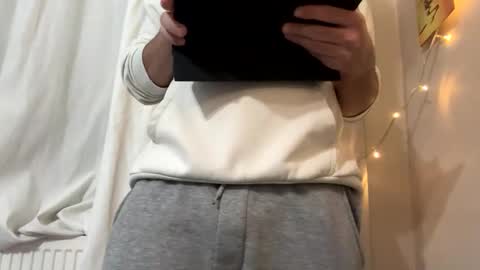 Niko online show from 10/25/25, 04:35