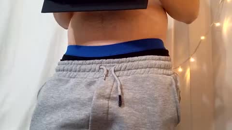 Niko online show from 10/31/25, 07:59