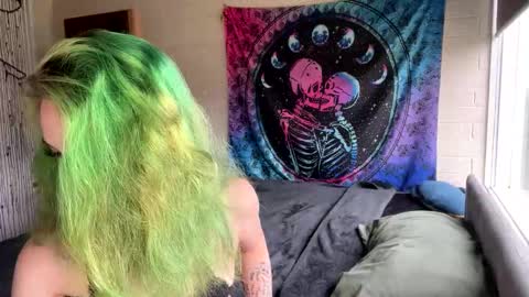 Summer online show from 03/06/25, 12:43