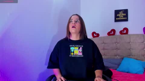 summer_girls01 online show from 11/15/25, 03:48