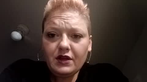 Summer Divine online show from 01/27/25, 01:05