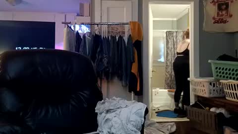 Summer Divine online show from 09/12/25, 05:02