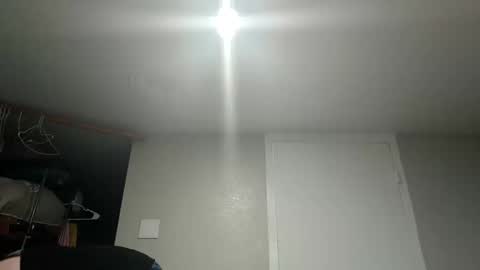 Summer Divine online show from 12/20/25, 02:07