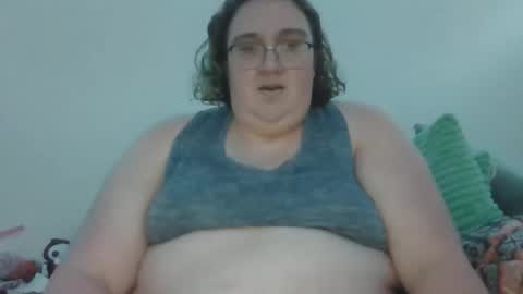 Snapshot of suncat420 chatting on 05/15/26, 05:36 suncat420 online show from 05/15/26, 05:36