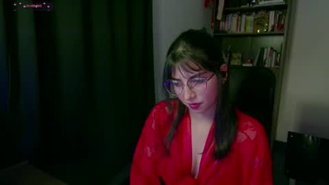 Snapshot of sunflower_uwu chatting on 07/14/26, 02:16 violetta online show from 07/14/26, 02:16