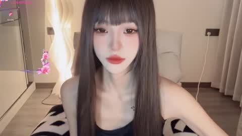 Snapshot of sunflowerbbb chatting on 01/19/25, 03:10 coco online show from 01/19/25, 03:10