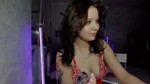 Snapshot of sunlovedamily chatting on 03/04/25, 11:43 Amy online show from 03/04/25, 11:43