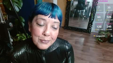 Snapshot of sunni_hottie chatting on 05/07/26, 12:16 Sunni Knight online show from 05/07/26, 12:16