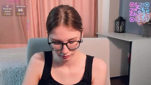 Kiki online show from 04/11/26, 07:45