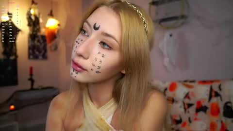 Lily online show from 10/29/25, 02:08