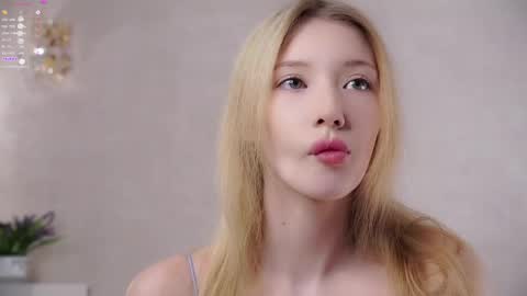 Lily online show from 05/18/26, 02:34